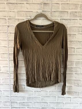 Brandy Melville Brown Crinkled V-Neck Top